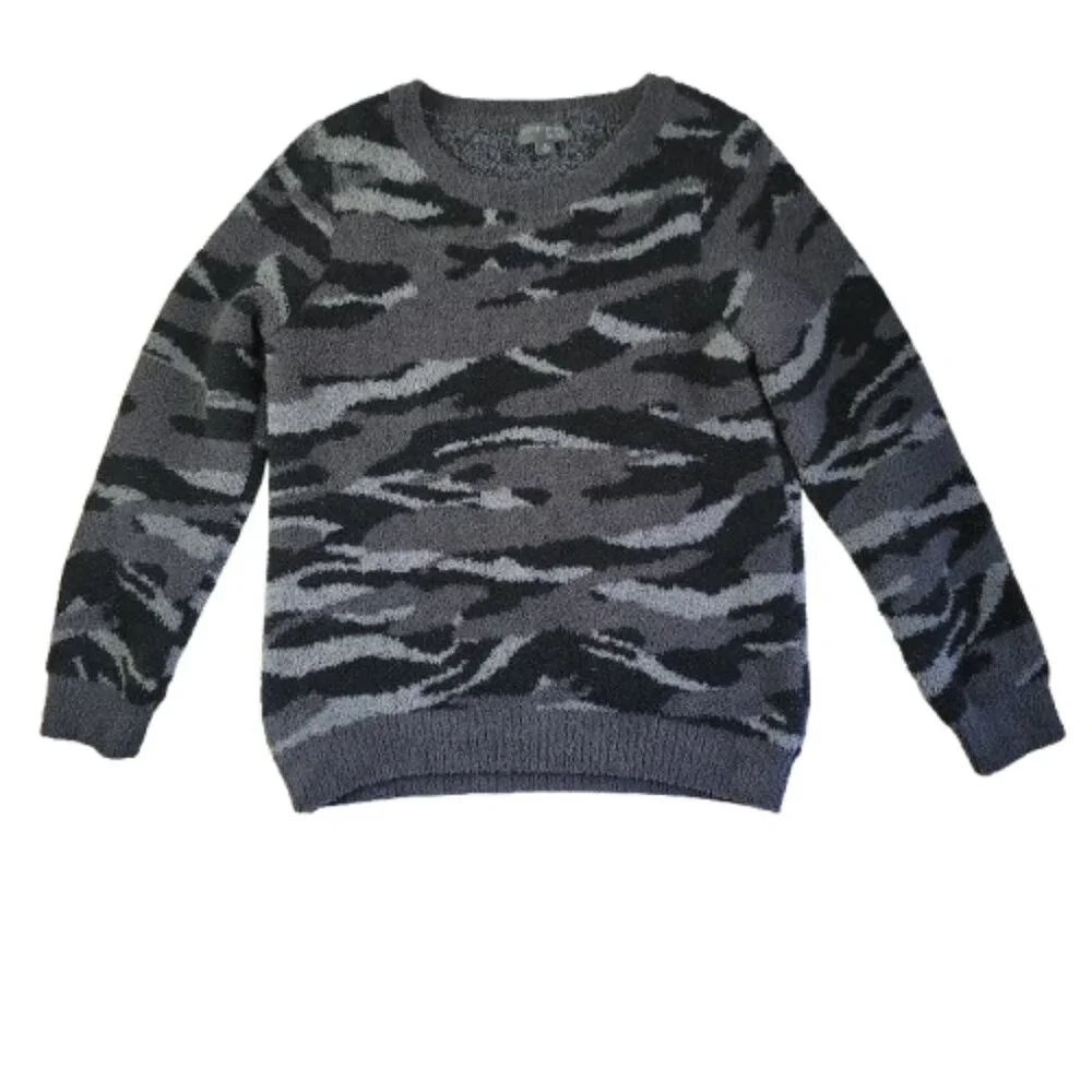 Barefoot Dreams CozyChic Seaside Crew Camo Sweater Carbon Size M
